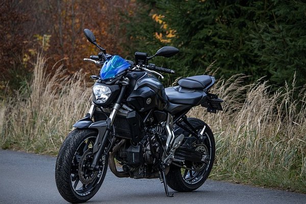 Quels sont les meilleurs pneus moto Yamaha MT-07 ?