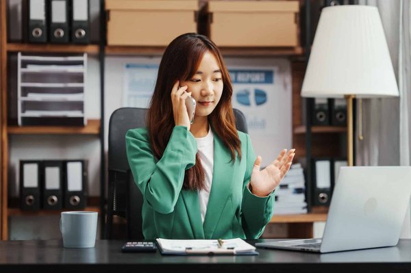 Débuter dans la création de contenus : Rémunération et opportunités de carrière