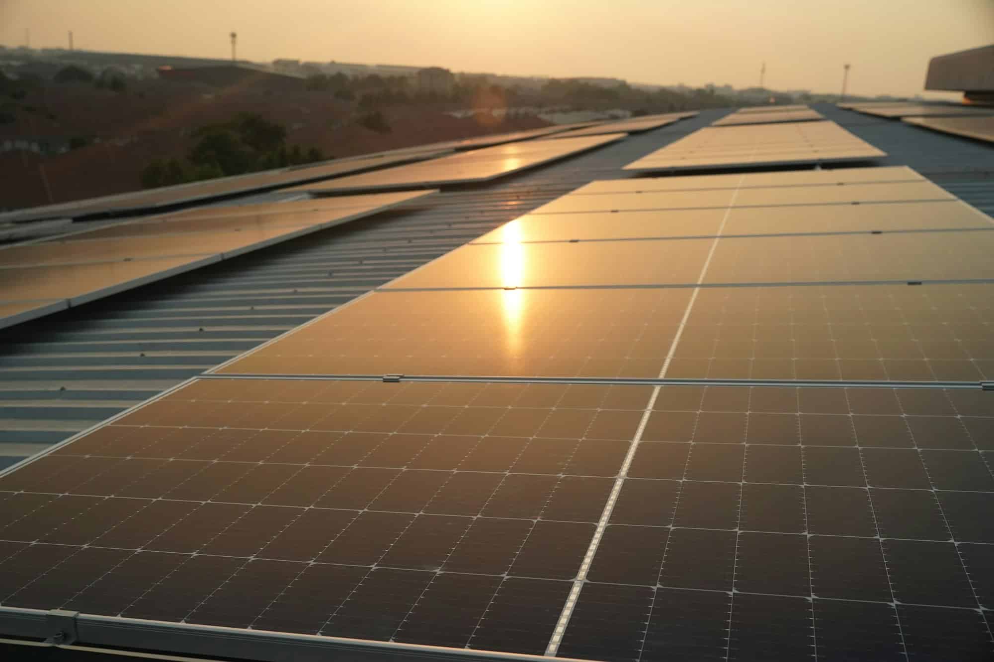 Installation panneaux photovoltaïques : confiez-vous à un professionnel RGE